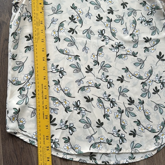 Loft Outlet Flowy Top in Sz Petite Small - Picture 7 of 8